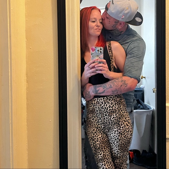 Meet your Posh Ambassador Jessy - Picture 2 of 16